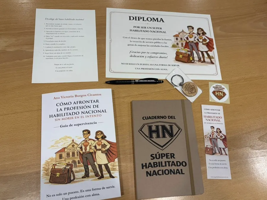 Contenido del Pack Súper Habilitado Nacional: libro, cuaderno, diploma, decálogo, marcapáginas, bolígrafo, llavero y pegatina